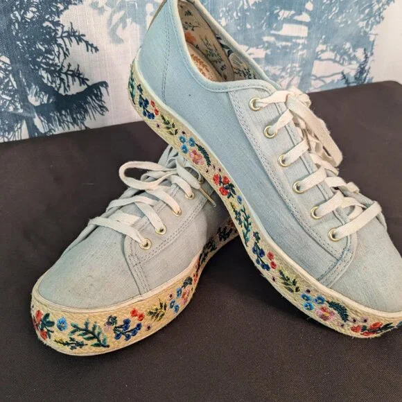 🌼 Garden Party Goals | Keds Embroidered Chambray Sneakers (Sz 8) - Picture 3 of 8